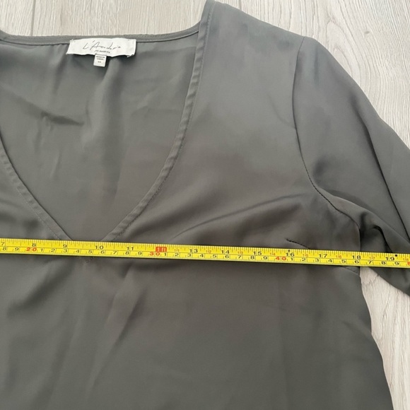 L’Academie Revolve Blouse, size XS - Picture 10 of 10